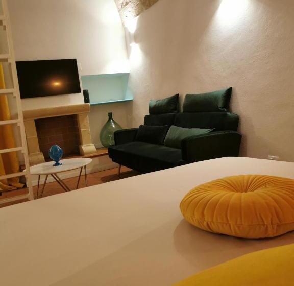 豪华房间, Vecchia Mottola Albergo Diffuso