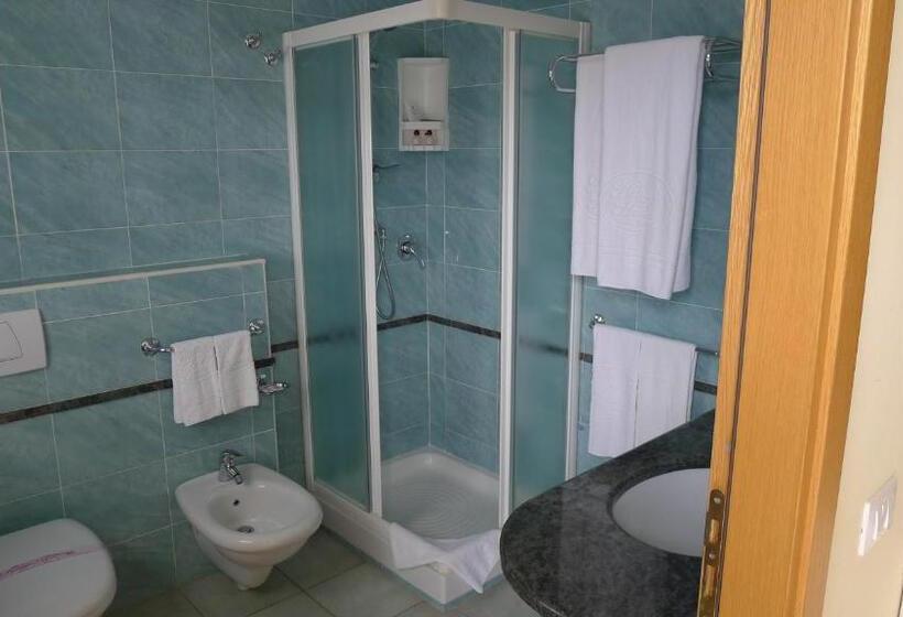 Семейный Номер, King S House Hotel Resort