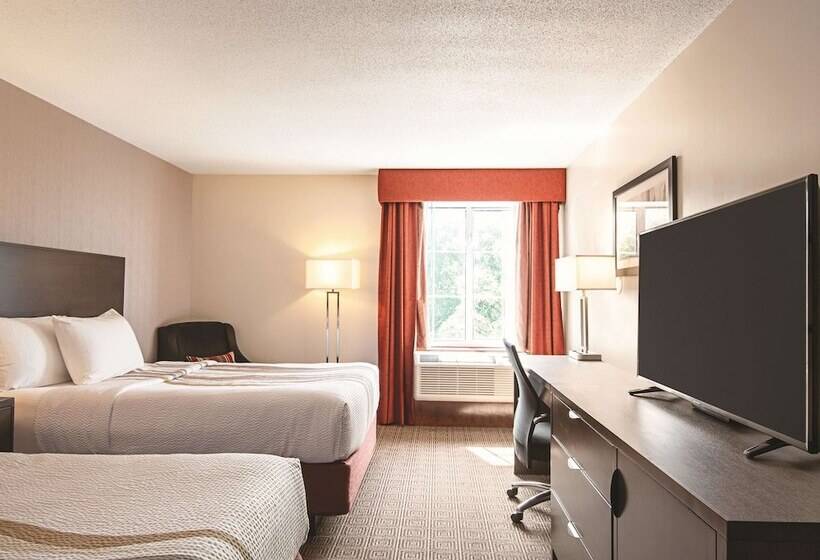 ２ダブルベッドのスタンダードルーム, La Quinta Inn By Wyndham Vancouver Airport