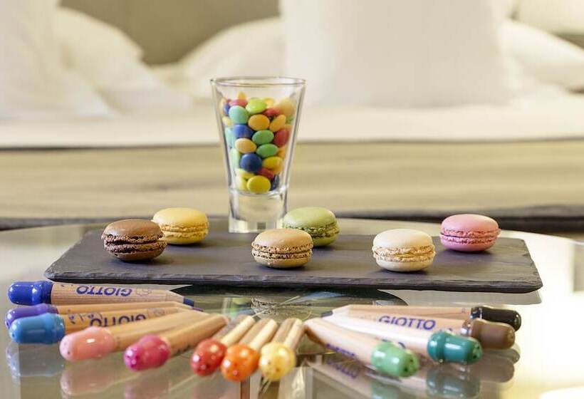 Семейный Номер, Meliá Genova