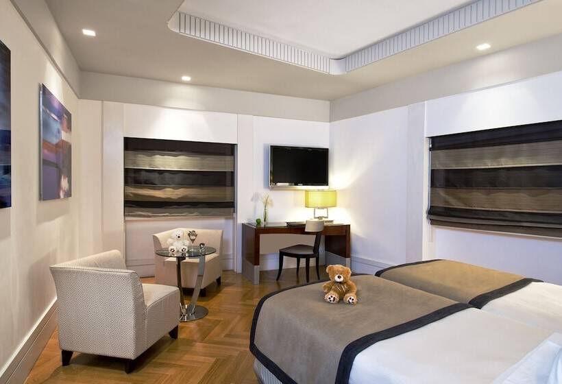Семейный Номер, Meliá Genova