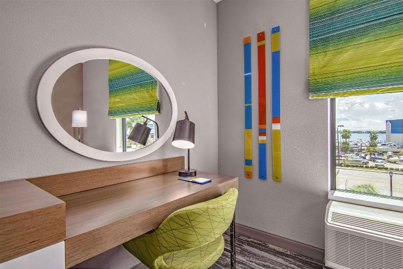 Полулюкс Одноместный с Террасой, Meliá Genova