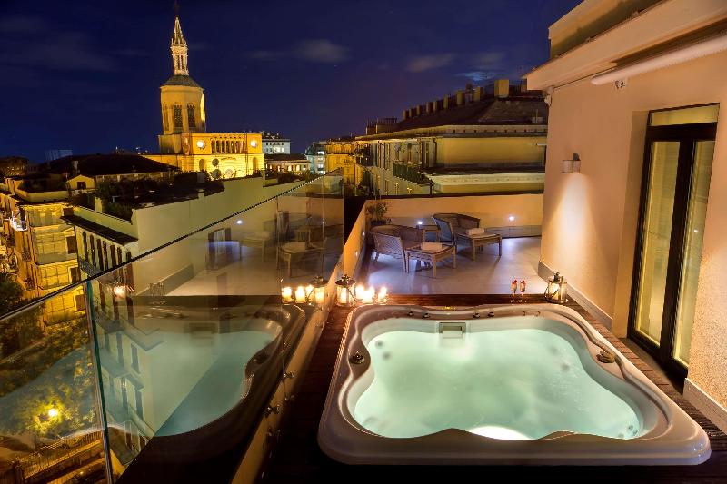 Люкс с Террасой, Meliá Genova