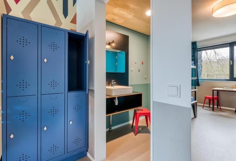 Номер Стандарт, Stayokay Hostel Maastricht