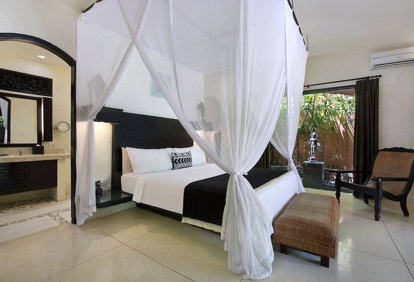 Вилла 3 Спальни с Бассейном, Impiana Private Villas Seminyak