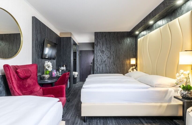 Номер Стандарт Трехместный, Plaza Inn Mühldorf