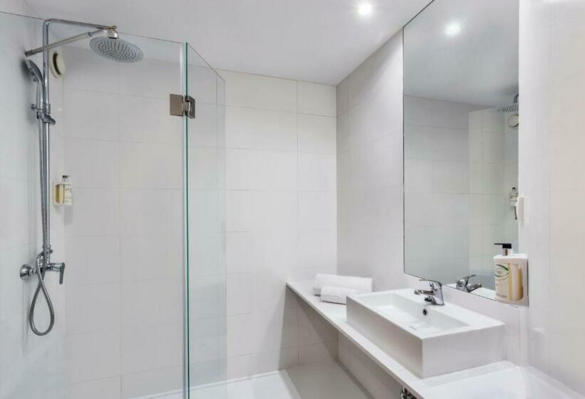חדר סטנדרט, B&b Hotel Madrid Aeropuerto T1 T2 T3