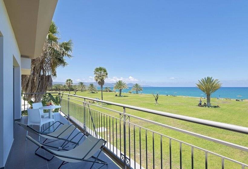 Люкс Вид на Море, Natura Beach Hotel And Villas