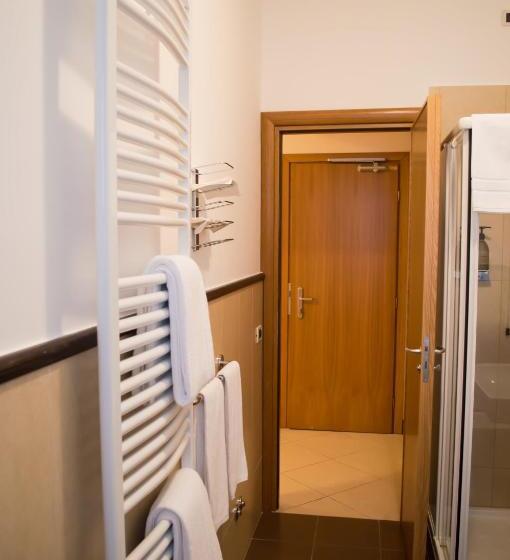 اتاق لوکس با بالکن, Park Hotel Tyrrenian