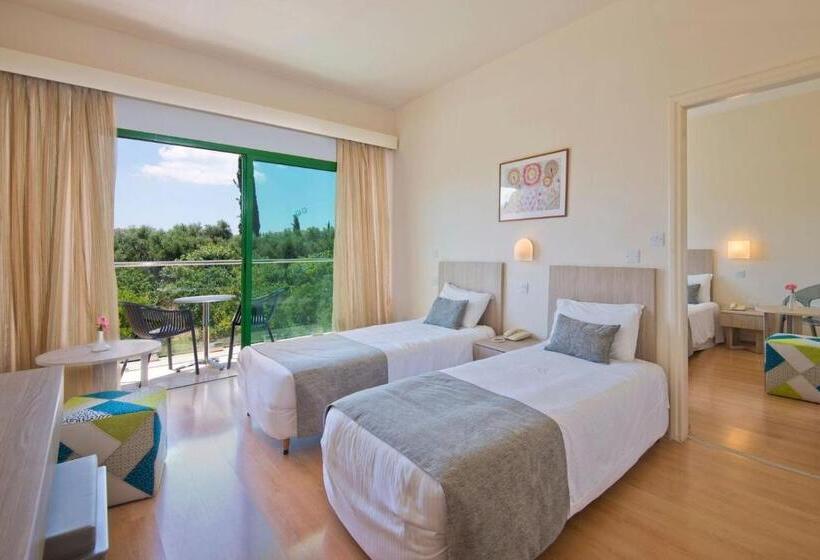 Семейный Номер, Natura Beach Hotel And Villas