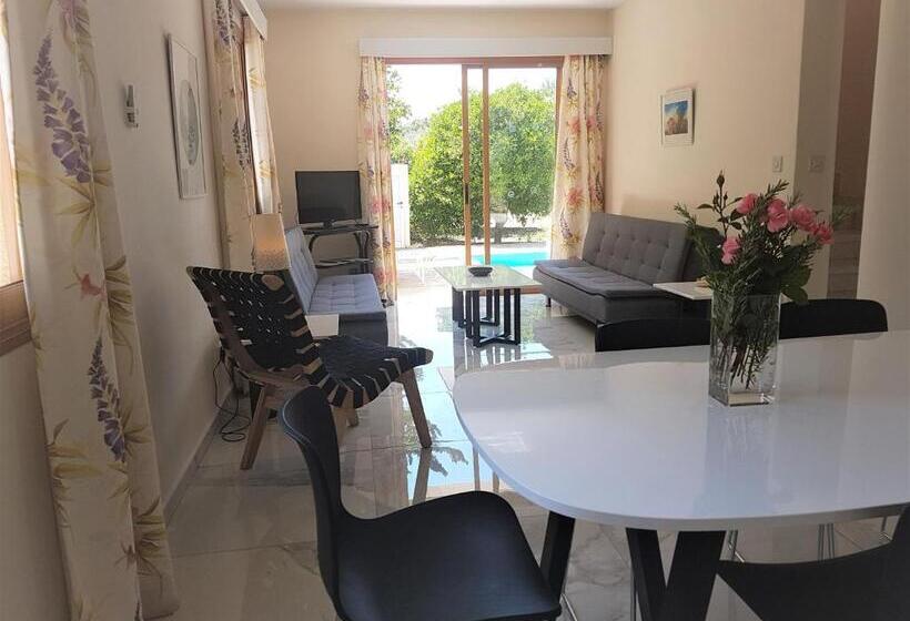 Вилла 3 Спальни, Natura Beach Hotel And Villas