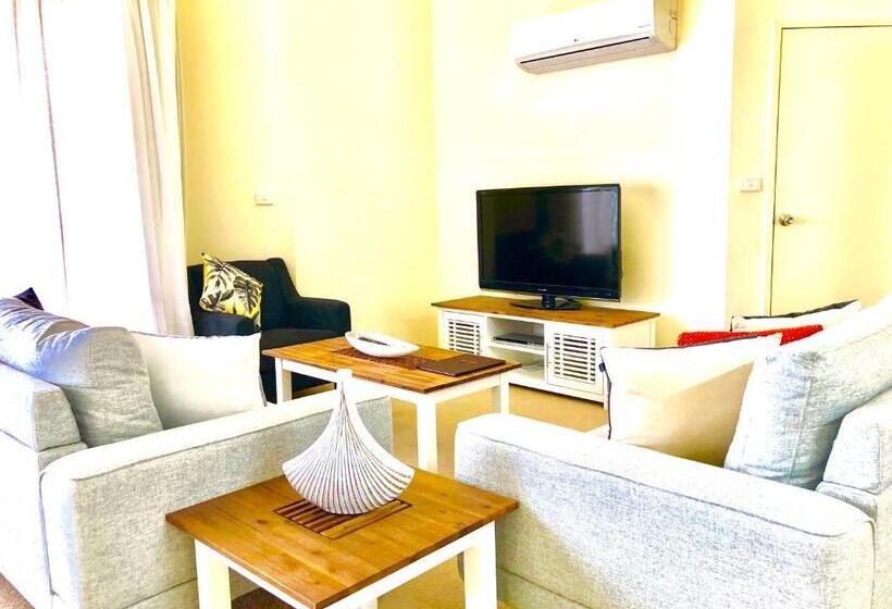 Апартаменты 3 Спальни, Boathouse Resort