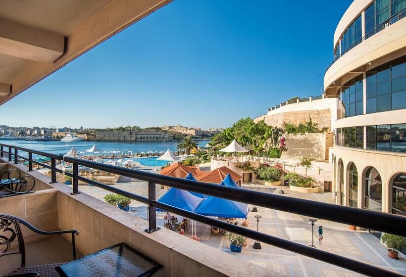 Номер Deluxe Вид на Море Боковой, Grand Hotel Excelsior