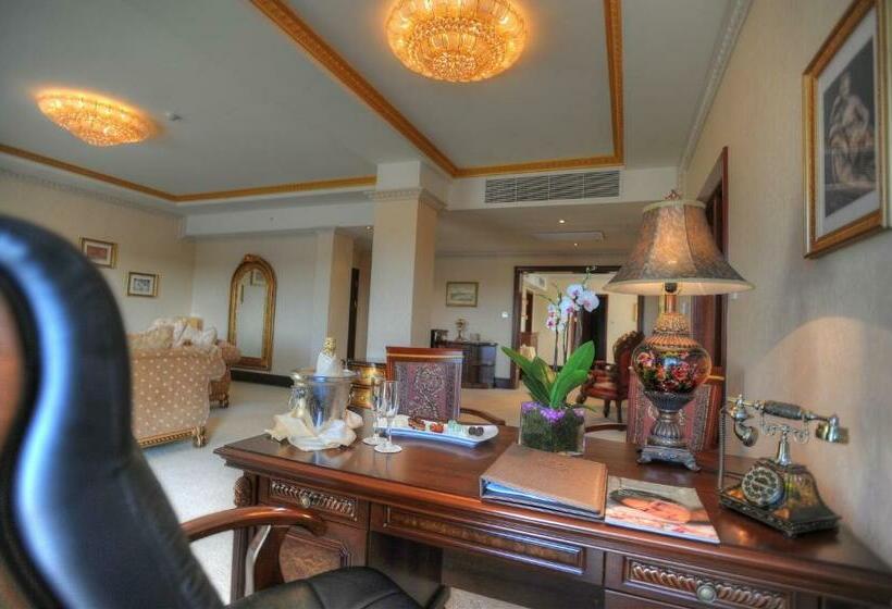 Люкс, Grand Hotel Excelsior