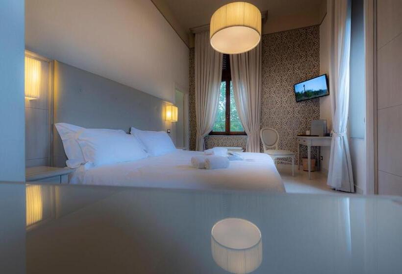 اتاق لوکس با بالکن, Villa Elda Boutique