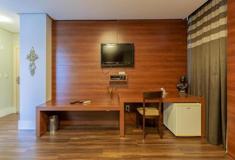 اتاق سوپریور, Tri Hotel Executive Criciúma