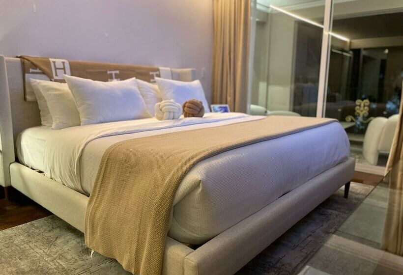 Люкс, Residence L´ Heritage Tennyson By Bluebay