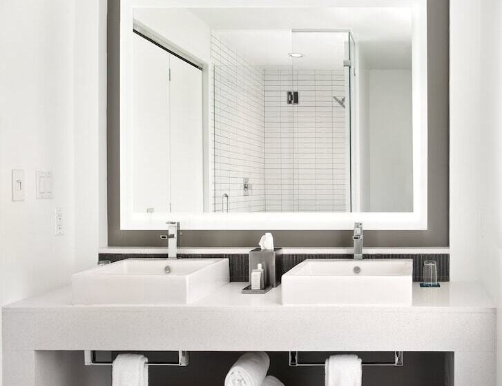 سوییت لوکس, The Lumen