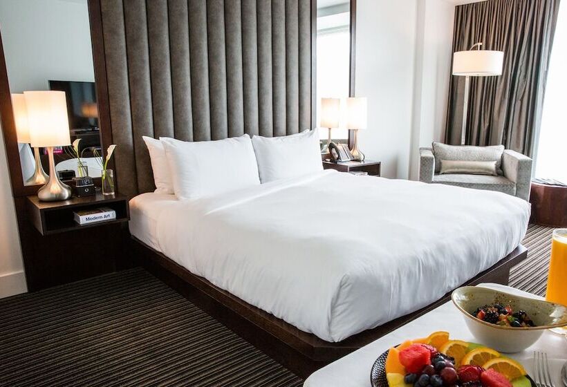 سوییت لوکس, The Lumen