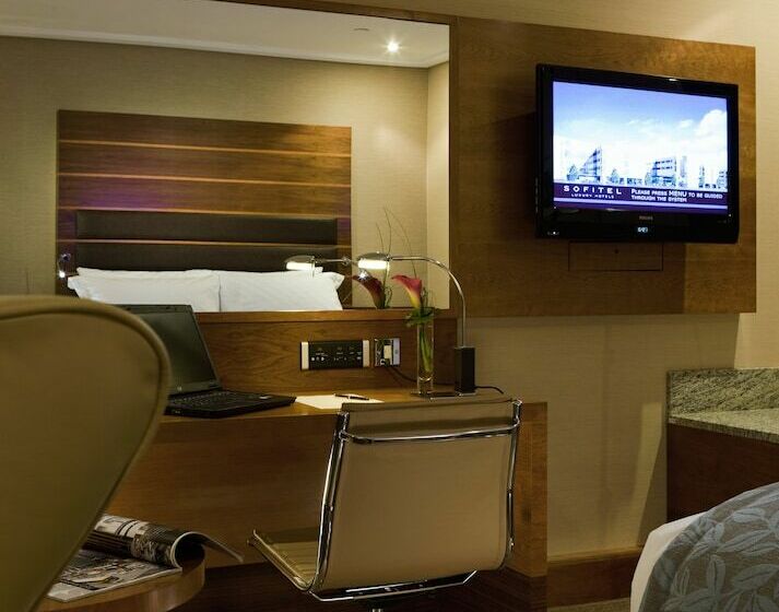 Номер Superior, Sofitel London Heathrow