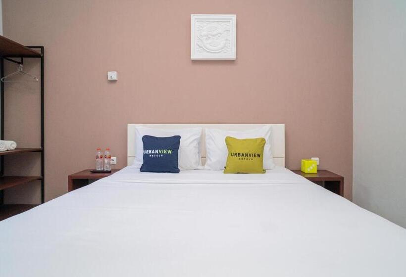 اتاق اکونومی, Urbanview Hotel Bubusini Batu By Reddoorz