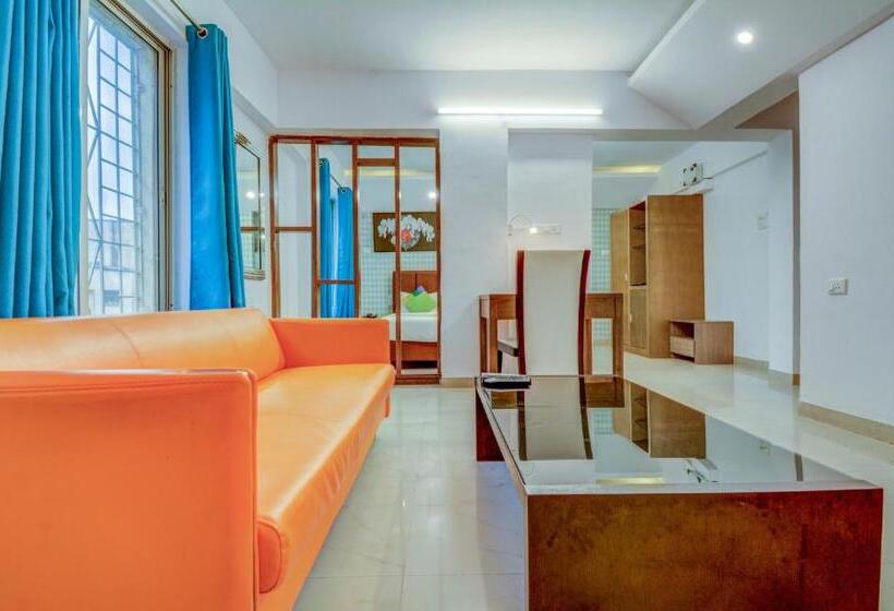 Habitació Superior, Treebo Iris Suites