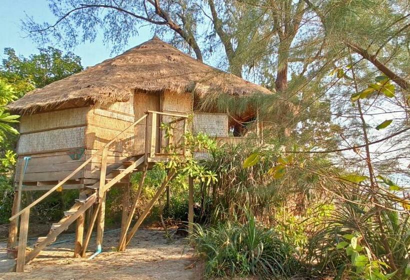 豪华洋房, Kactus Eco Resort & Wellness On Kohtakiev Island