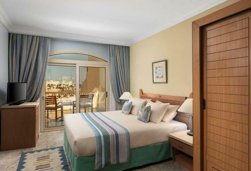带泳池观景的豪华房, Royal Lagoons Resort & Aqua Park Families And Couples Only