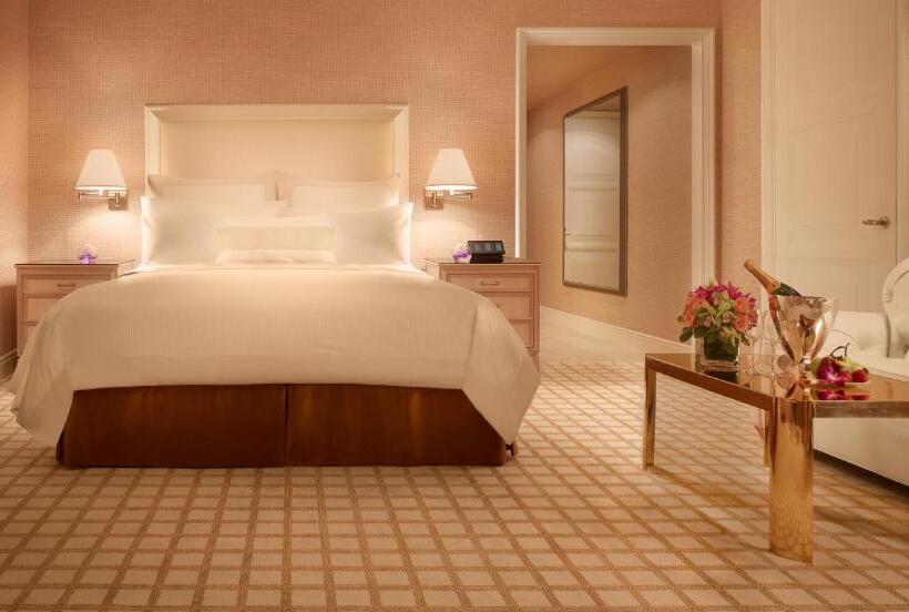 اتاق لوکس با چشم‌انداز شهر, Wynn Macau