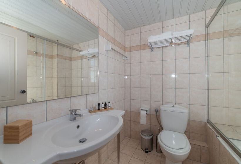 2 Bedroom Apartment Side Sea View, Xenos Kamara Beach