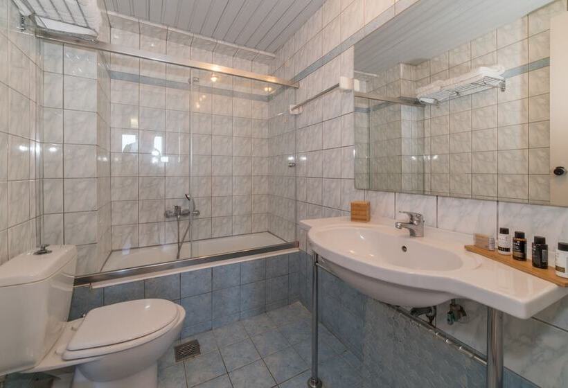 2 Bedroom Apartment Garden View, Xenos Kamara Beach