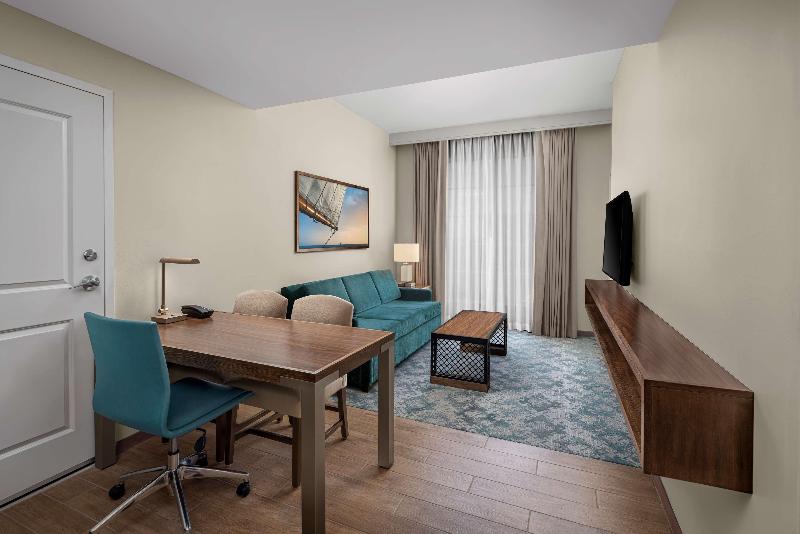Люкс Кровать Кинг, Embassy Suites By Hilton Charleston Harbor Mt. Pleasant