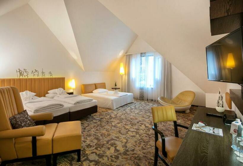 سوییت جونیور, Arcotel Camino Stuttgart