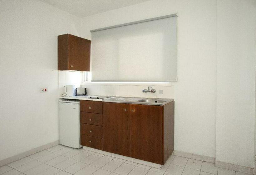 آپارتمان 2 خوابه, Blazer Residence