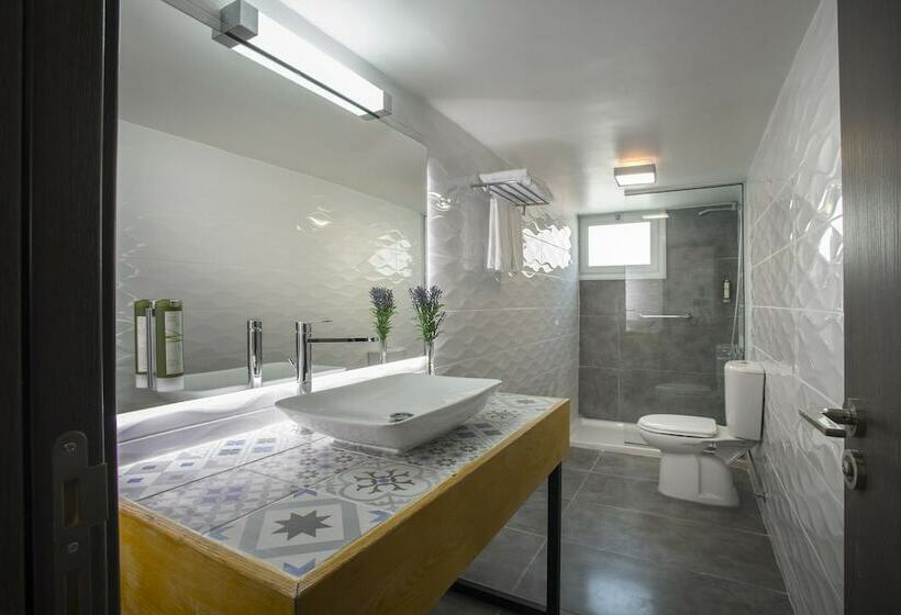 آپارتمان سوپریور 3 خوابه, Blazer Residence
