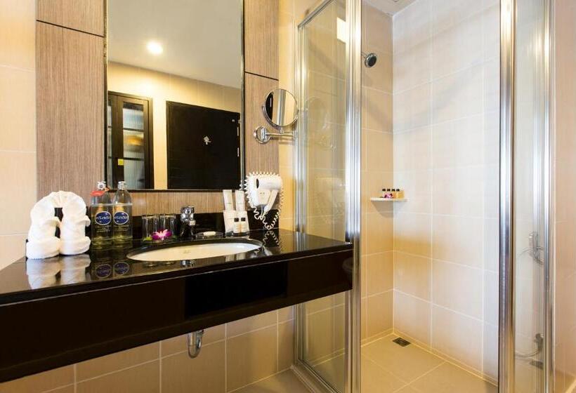 풀장 전망 디럭스 룸, Deevana Plaza Phuket   Sha Extra Plus