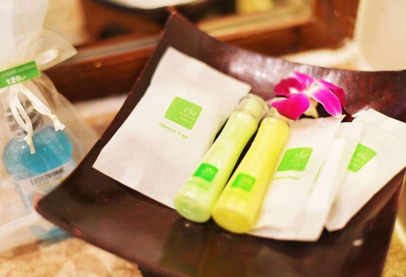 Номер Deluxe, The Seasons Pattaya   Sha Plus Certified