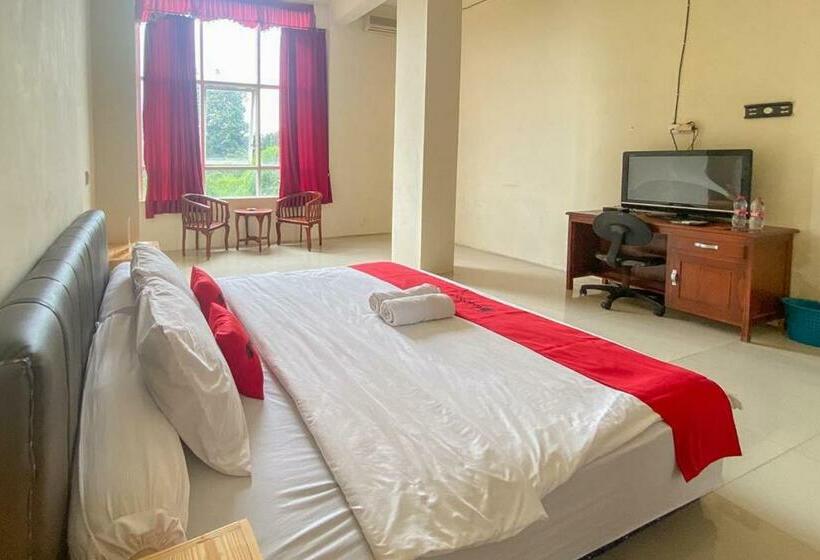 Номер Стандарт, Reddoorz Near Universitas Merdeka Malang 2