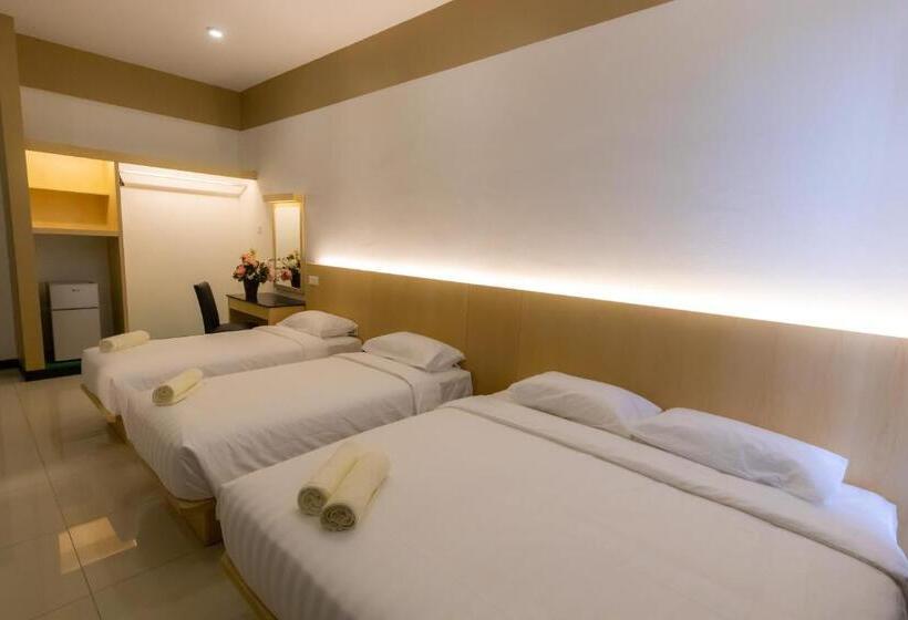 اتاق لوکس خانوادگی, Scott Service Suites