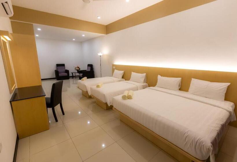 اتاق خانوادگی, Scott Service Suites