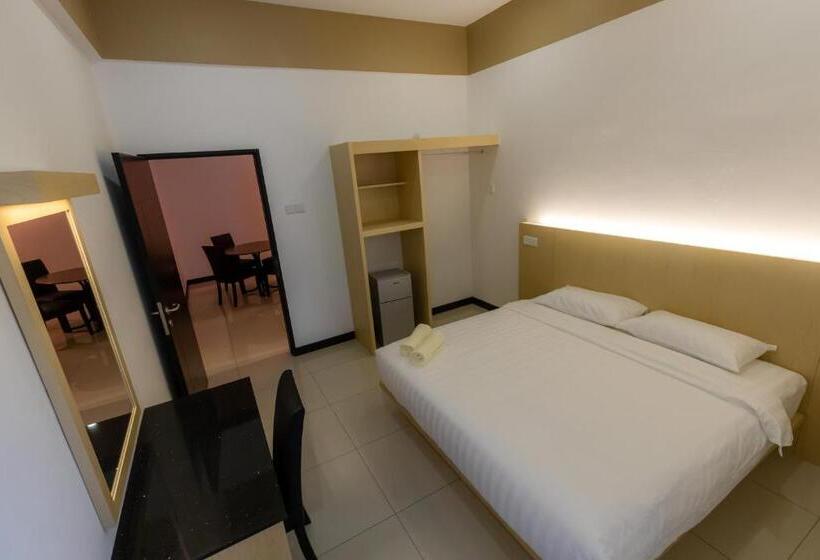 家庭间, Scott Service Suites