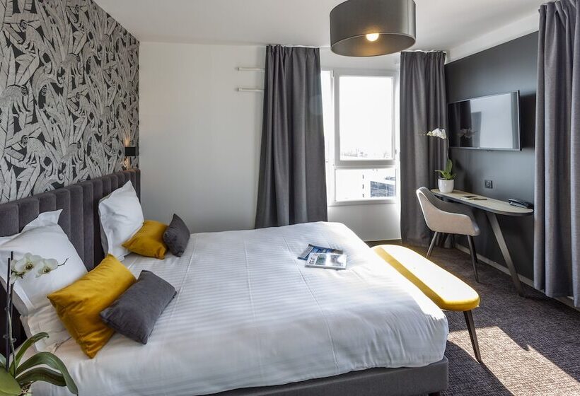 Студия Стандарт, Nemea Appart Hotel Europe Velizy Villacoublay