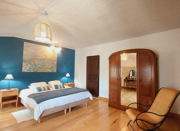 Номер Стандарт, Manoir Le Moulinal47   Vue Panoramique