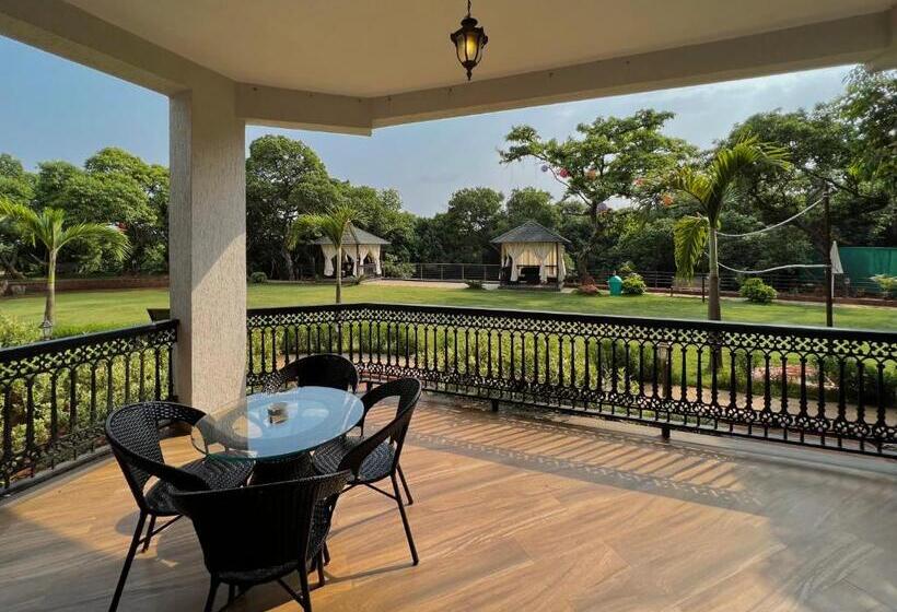 Номер Стандарт с Балконом, Tranquil Resort & Spa