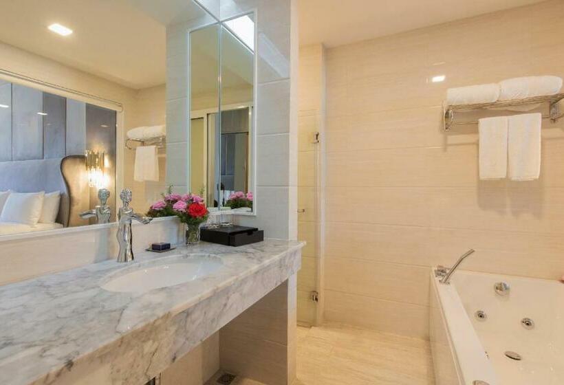 디럭스 룸, Jupiter Trevi Resort And Spa