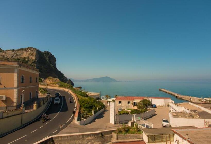 اتاق استاندارد با تخت بزرگ, Naro Suites And Rooms
