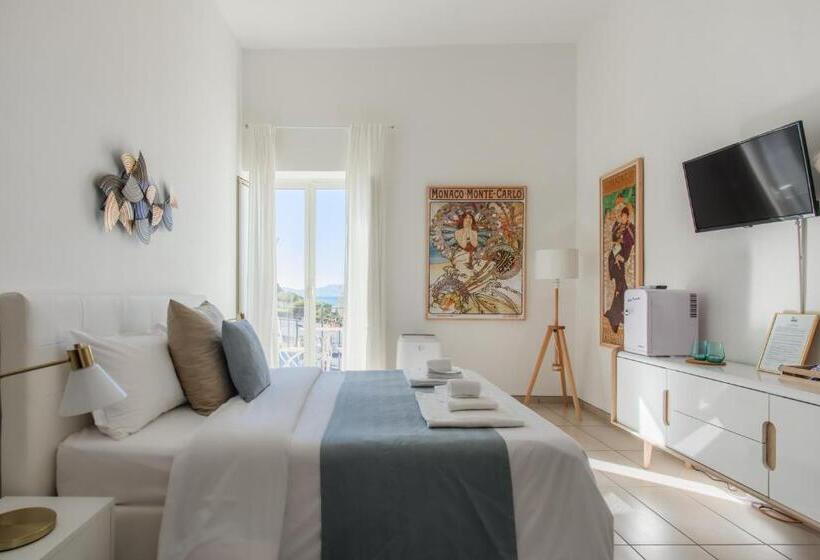 اتاق استاندارد با بالکن, Naro Suites And Rooms