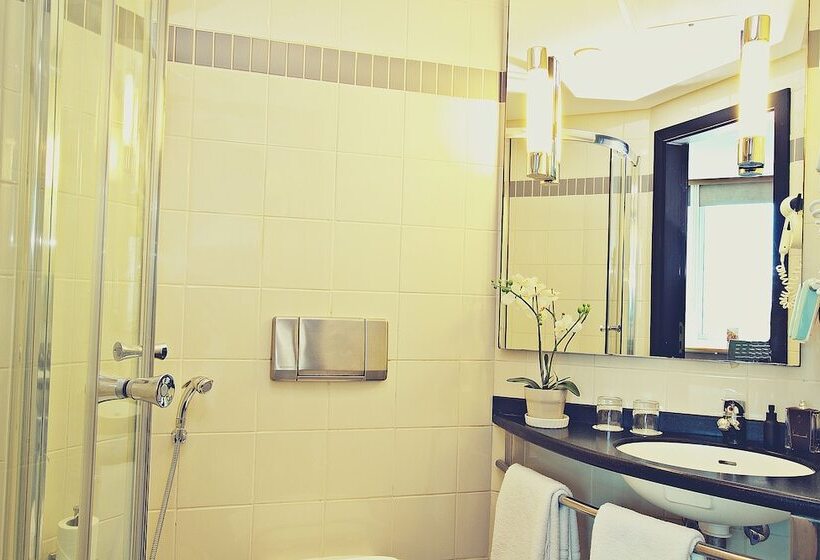 Номер Executive, Ibis Kuwait Salmiya