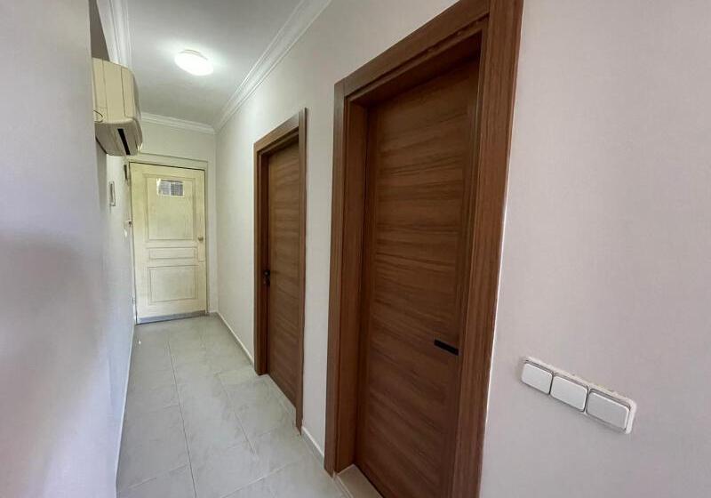 Апартаменты 1 Спальня, Highlife Apartments