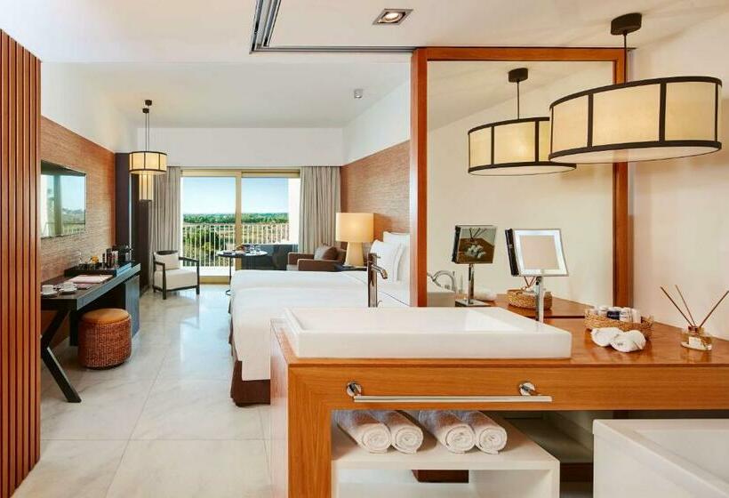 Quarto deluxe vista jardim, Anantara Vilamoura Algarve Resort